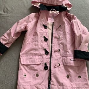 𝅺Girls Bermudes light pink raincoat sz 6
